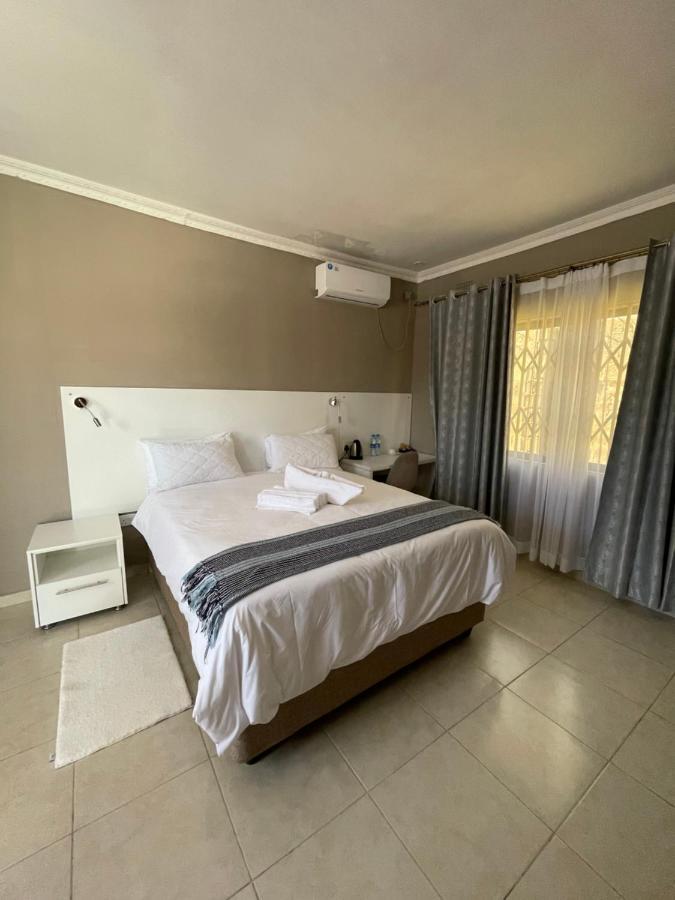 Legends Executive Lodge Choma Exterior photo