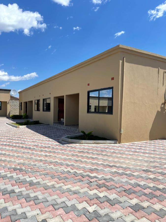 Legends Executive Lodge Choma Exterior photo